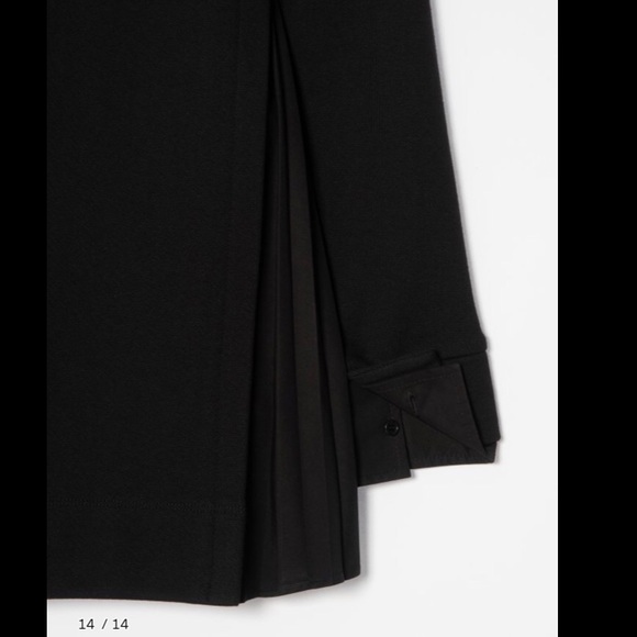 [JUNN.J] Contrast Pleats T-Shirt 20 F/W - Picture 9 of 10